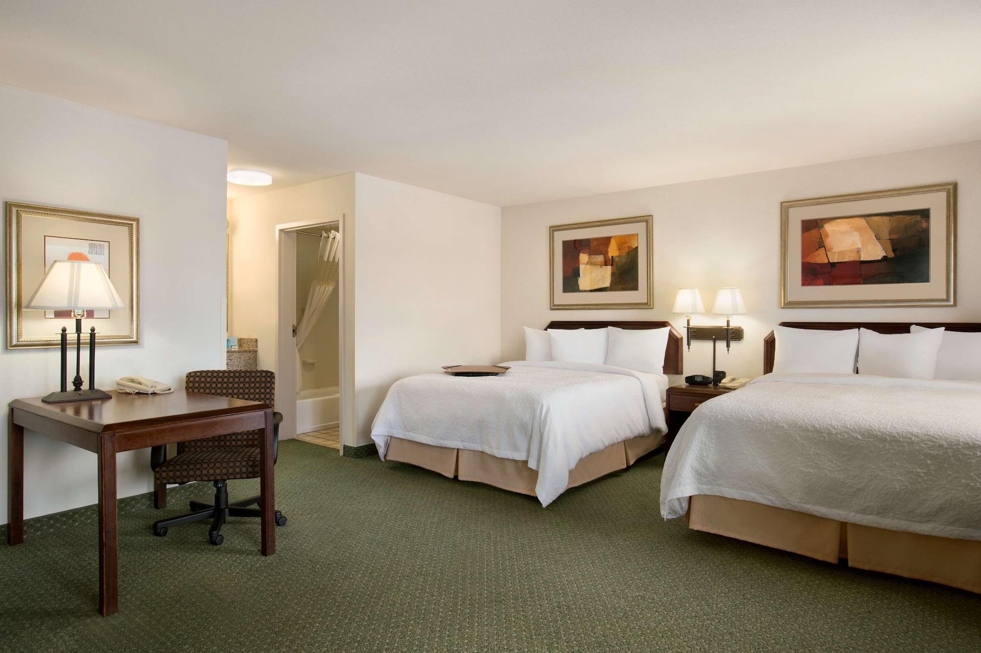 Hampton Inn&suites 3*