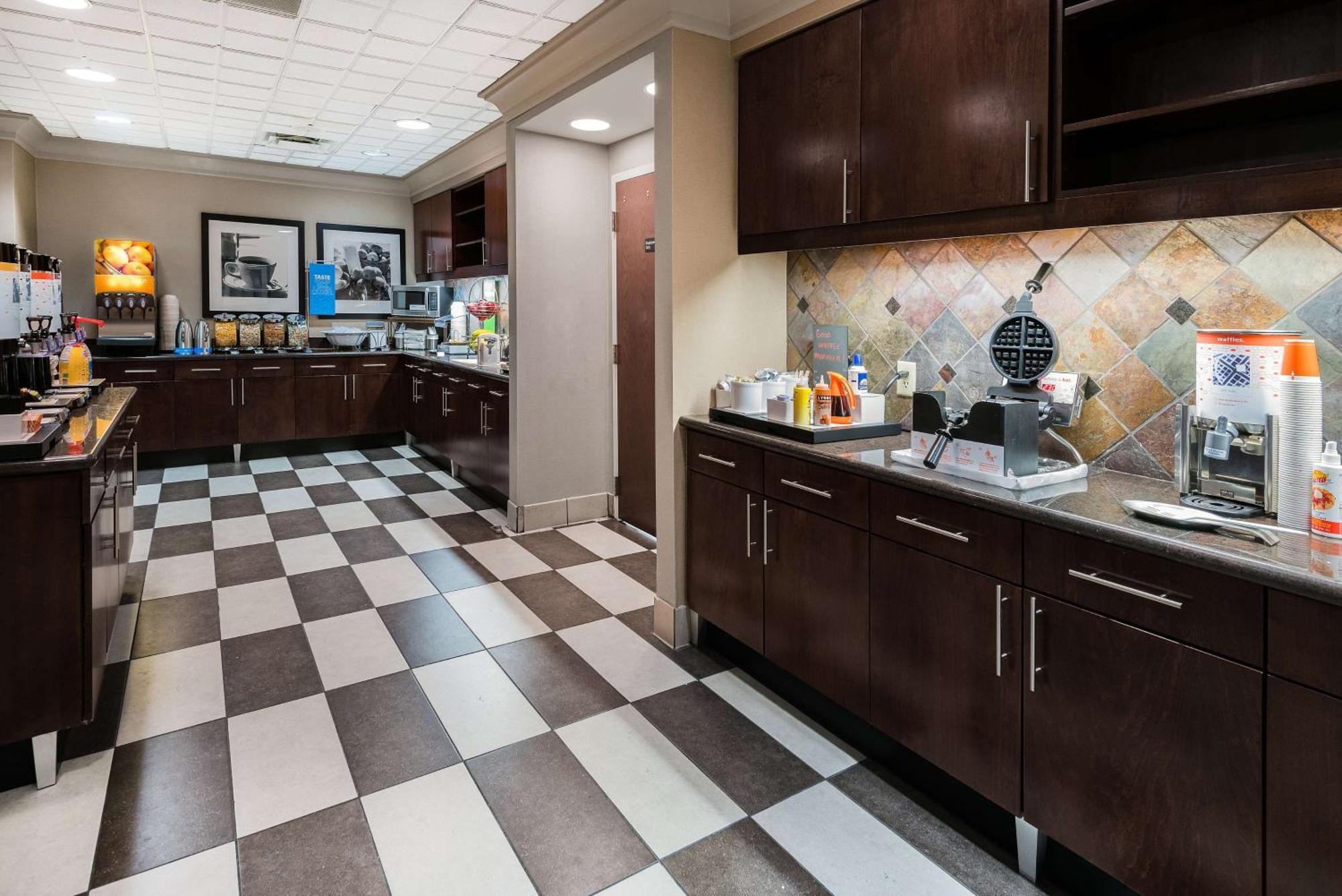 Hampton Inn&suites Hotel San Marcos