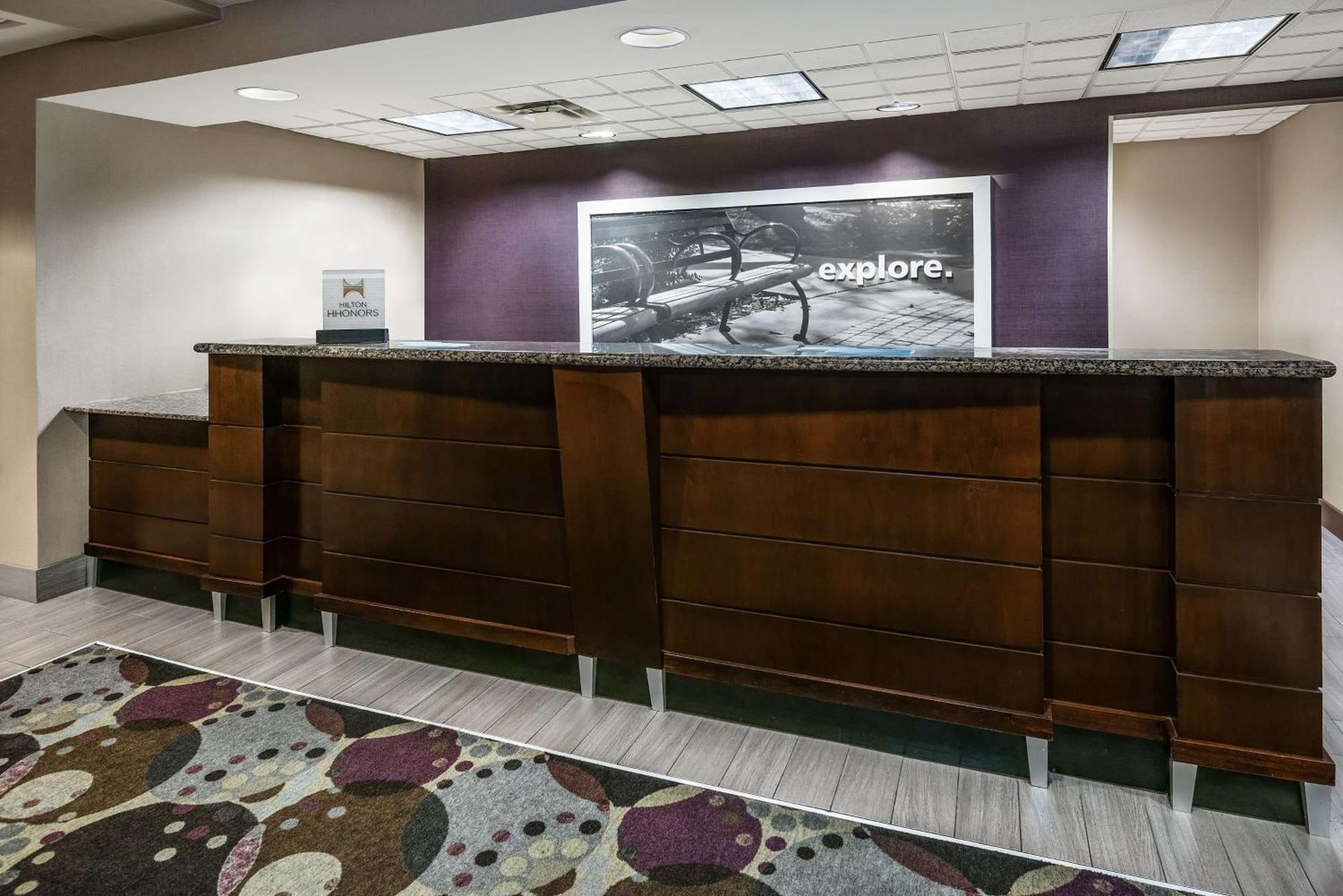 Hampton Inn&suites 3*