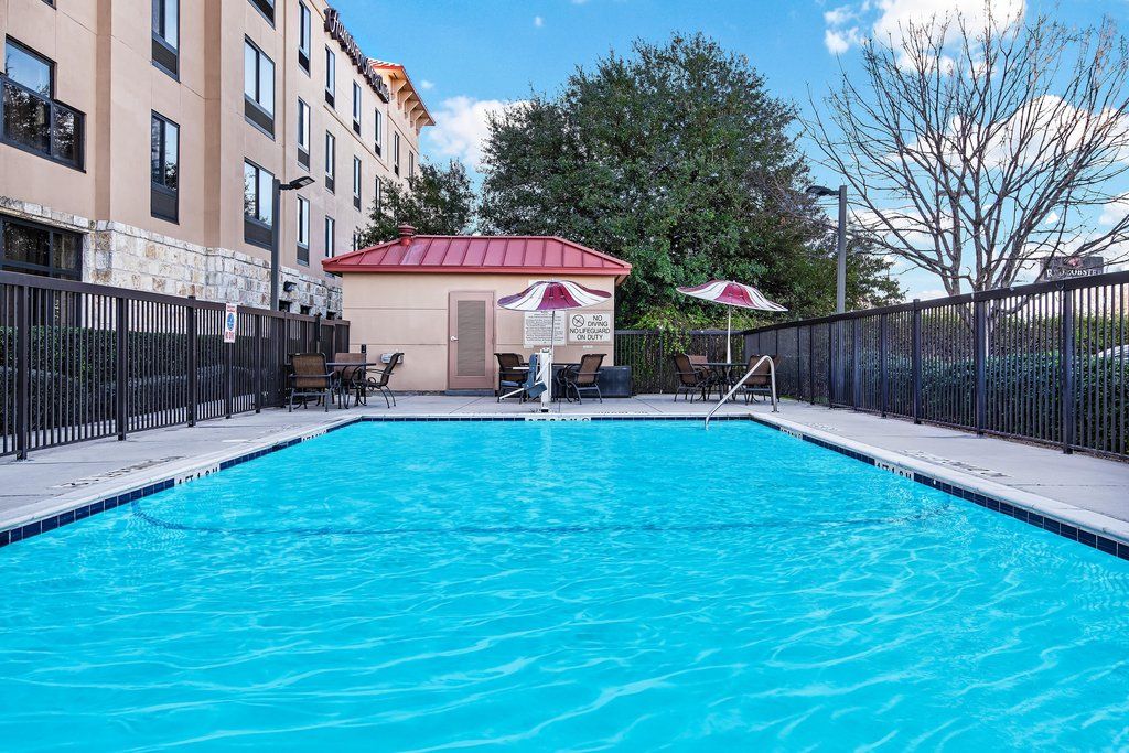 Hampton Inn&suites