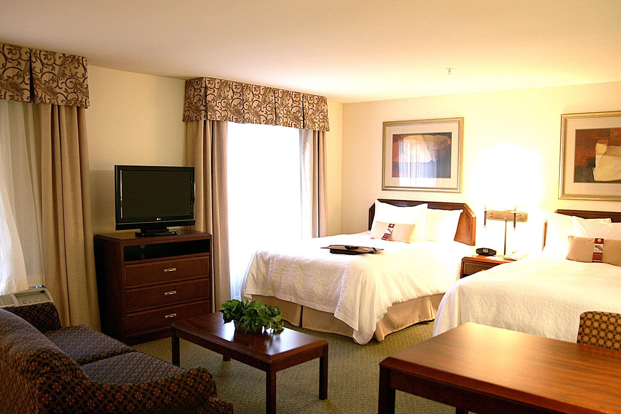 Hampton & Hotel 3*