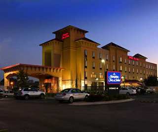 Hampton & Hotel 3*